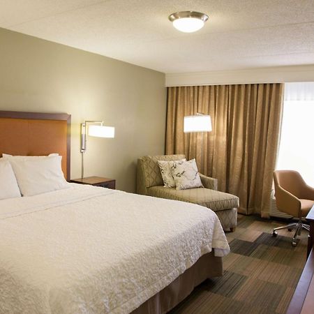 Hampton Inn & Suites Albany-Downtown Bagian luar foto