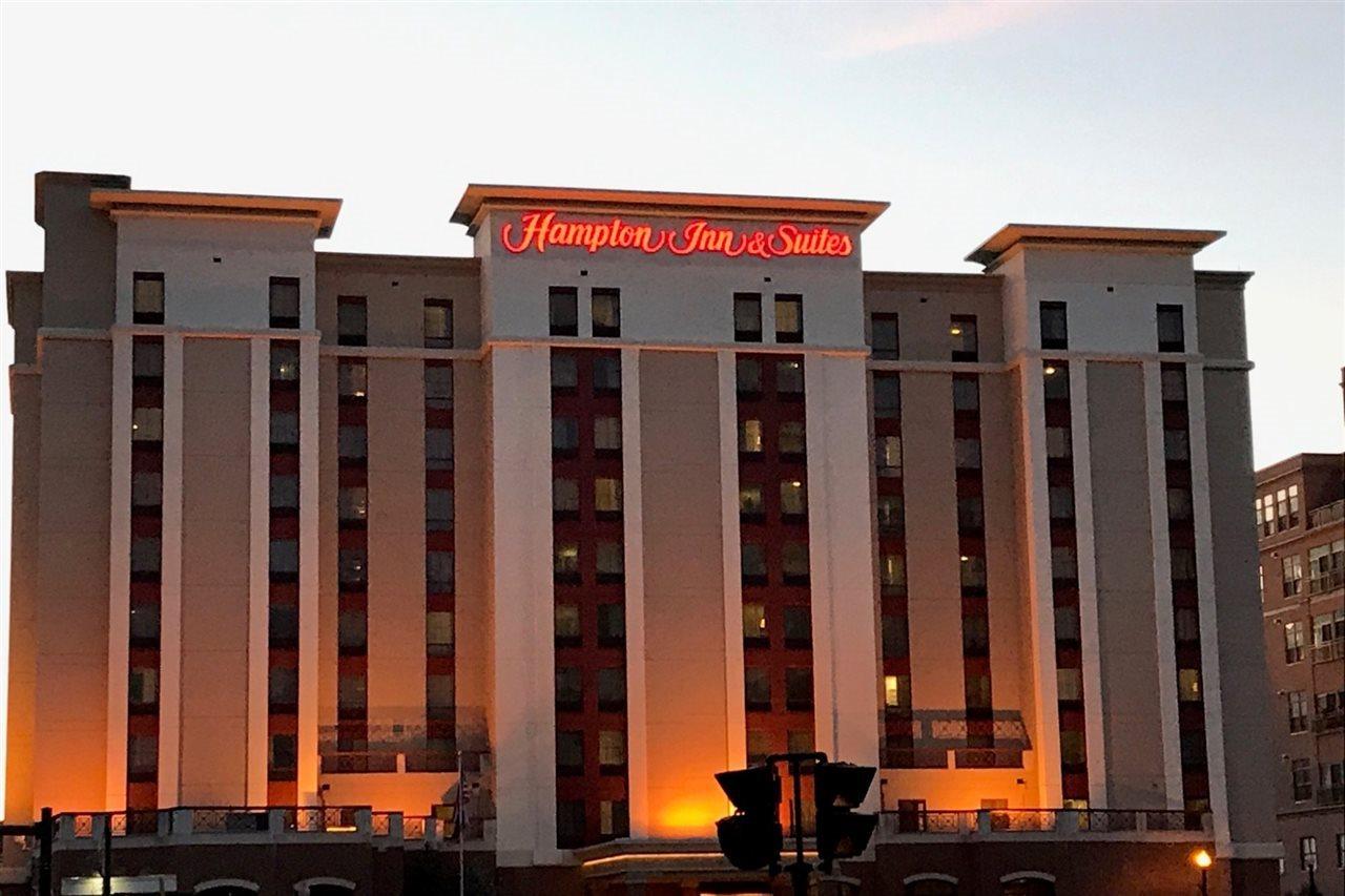 Hampton Inn & Suites Albany-Downtown Bagian luar foto