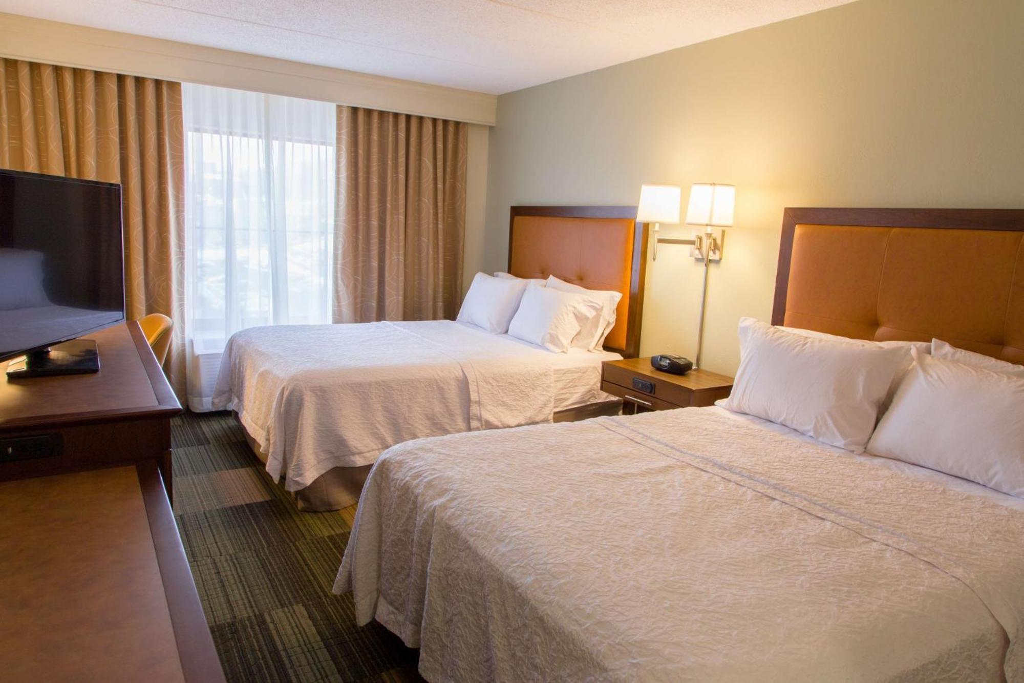 Hampton Inn & Suites Albany-Downtown Bagian luar foto