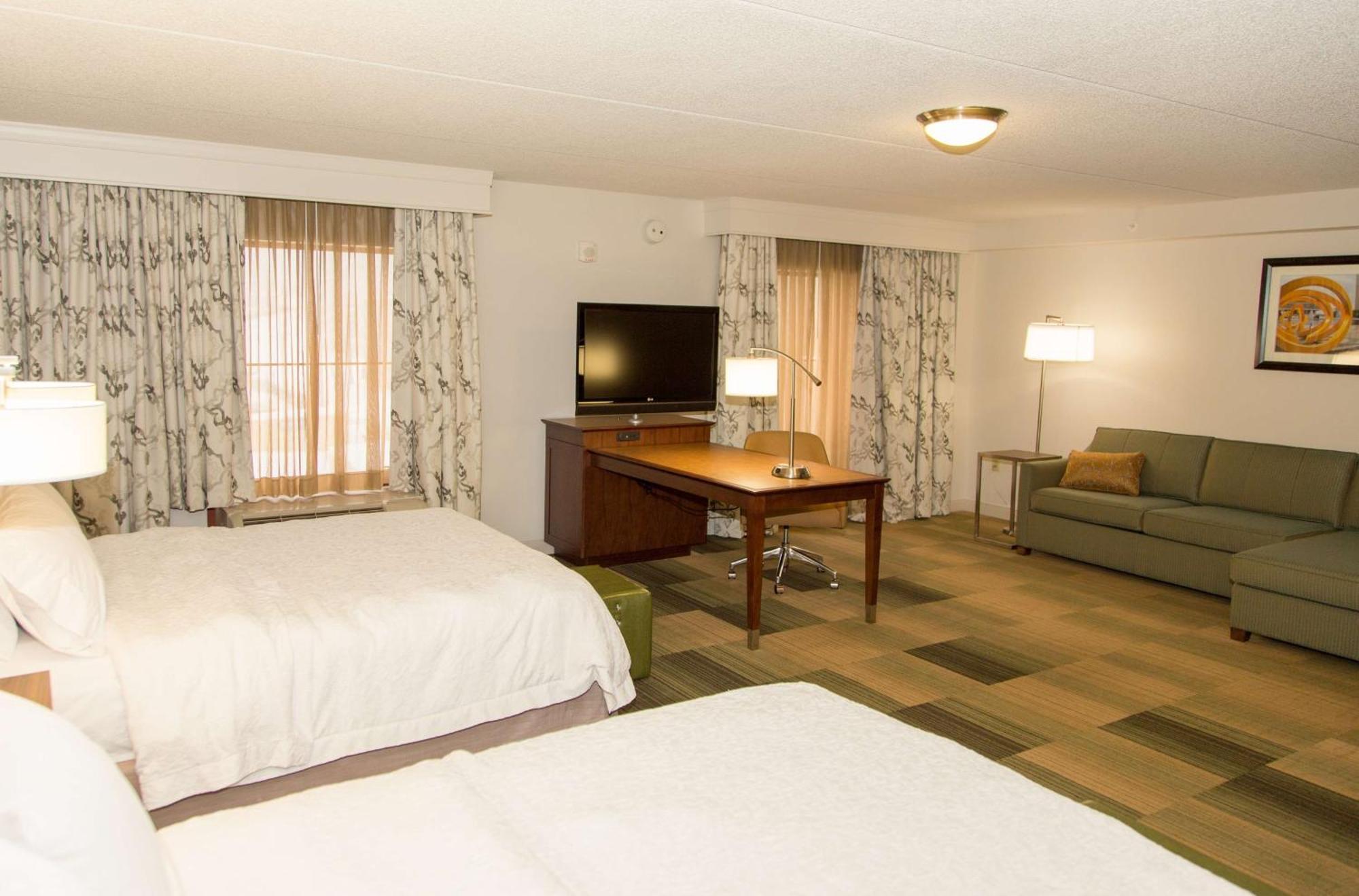 Hampton Inn & Suites Albany-Downtown Bagian luar foto