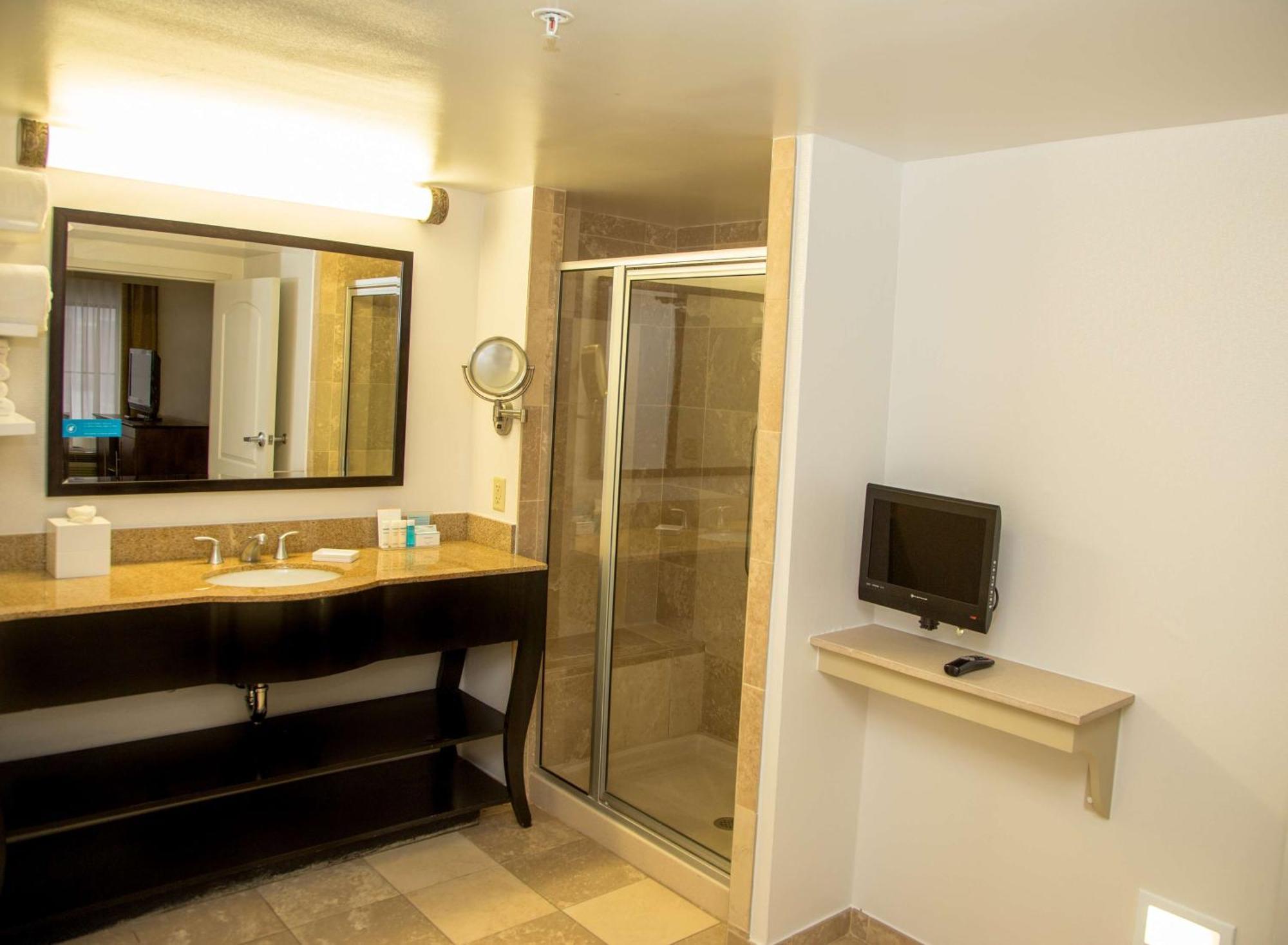 Hampton Inn & Suites Albany-Downtown Bagian luar foto