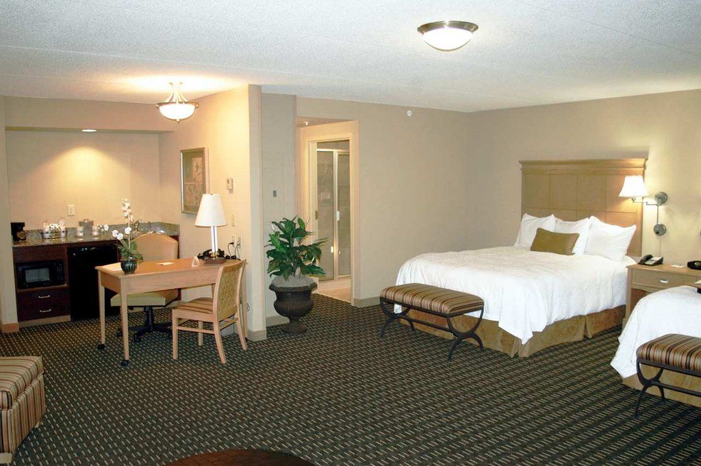 Hampton Inn & Suites Albany-Downtown Bagian luar foto